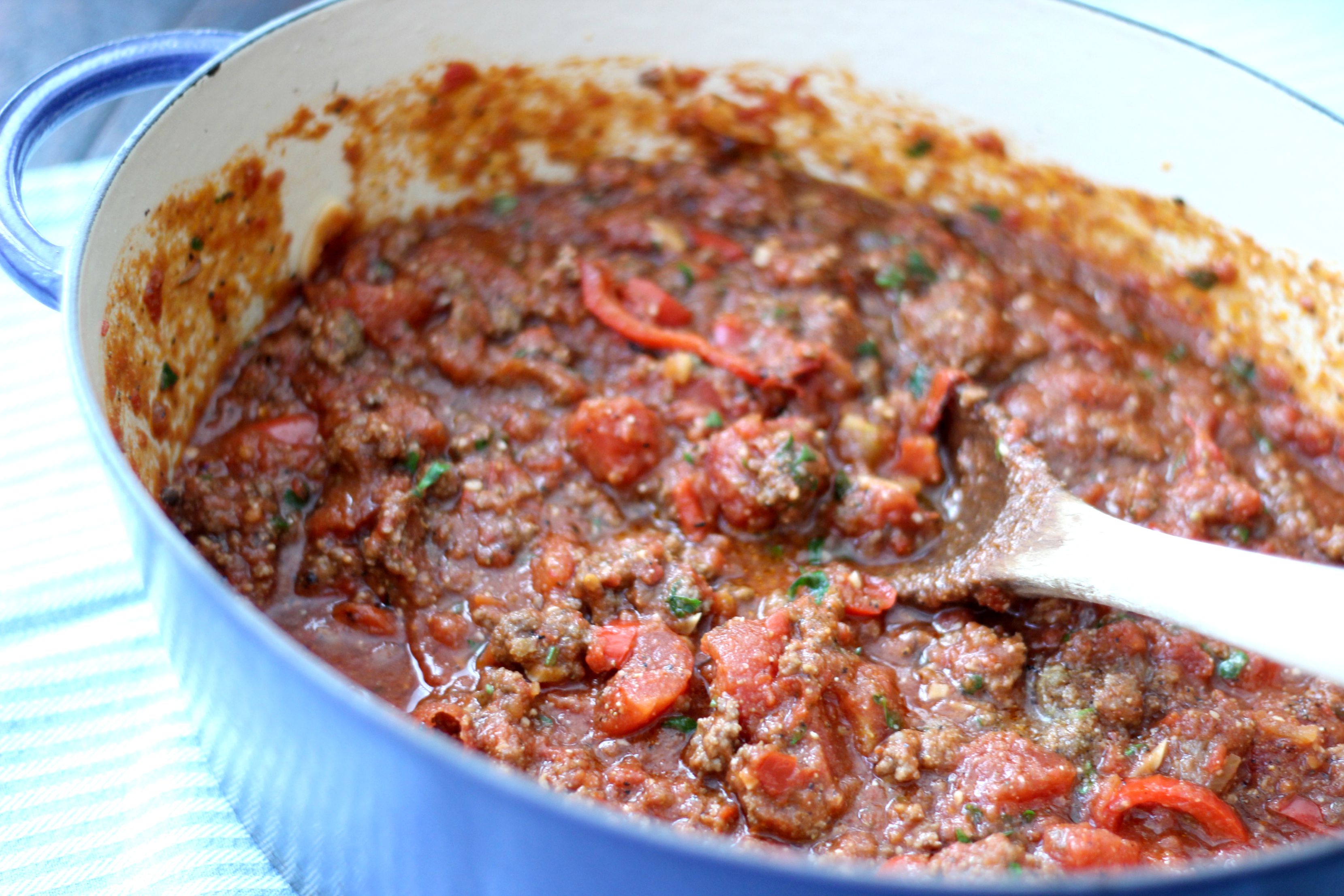 paleo-chunky-spaghetti-sauce-kitchen-belleicious